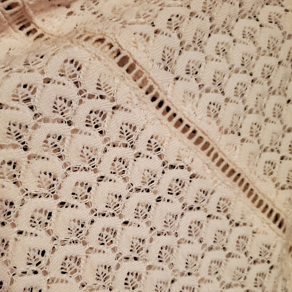 Studio JPR Cream Lace Skirt - Picture 4 of 5